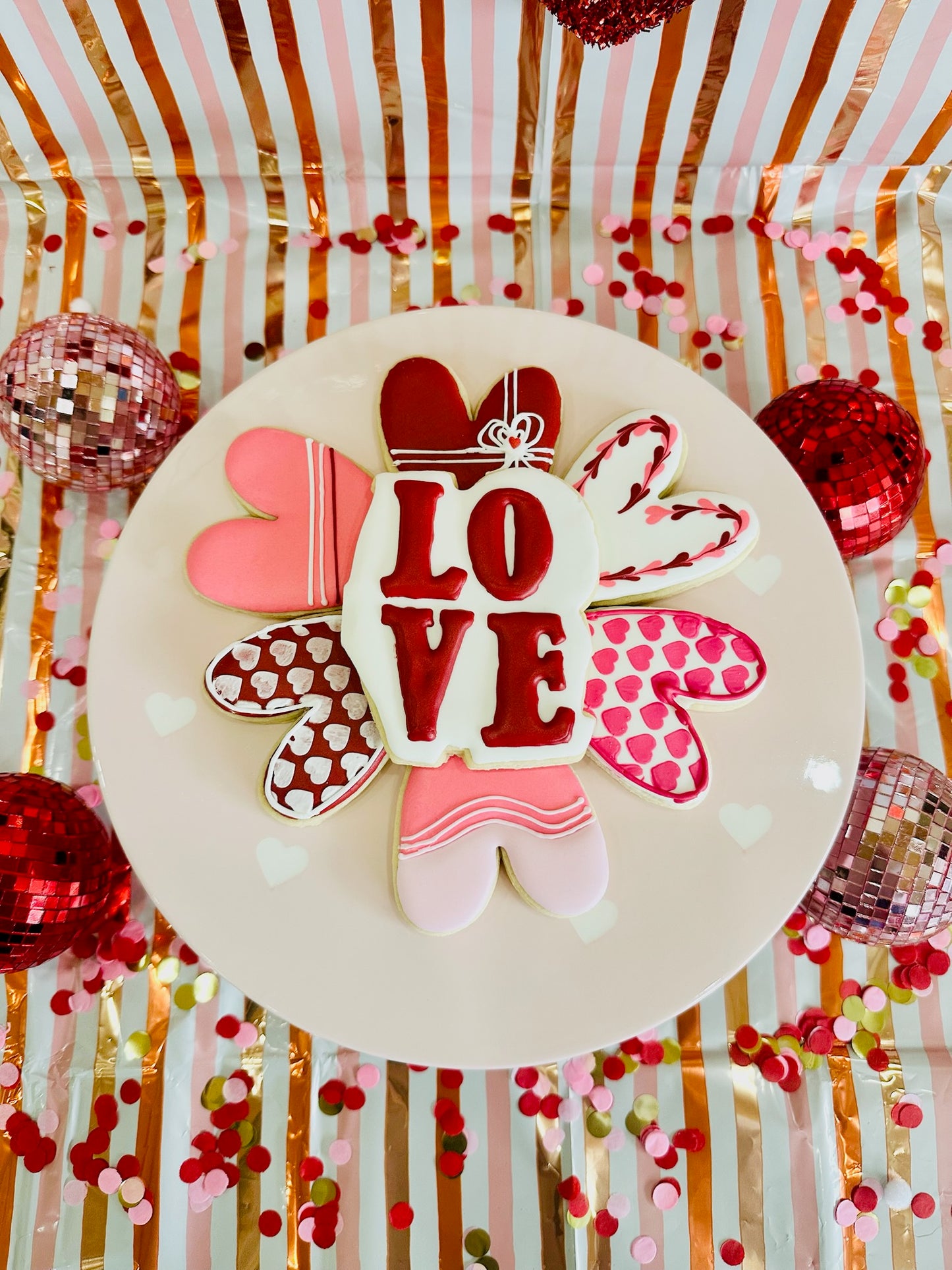 *PRE - ORDER * Love Cookie Set