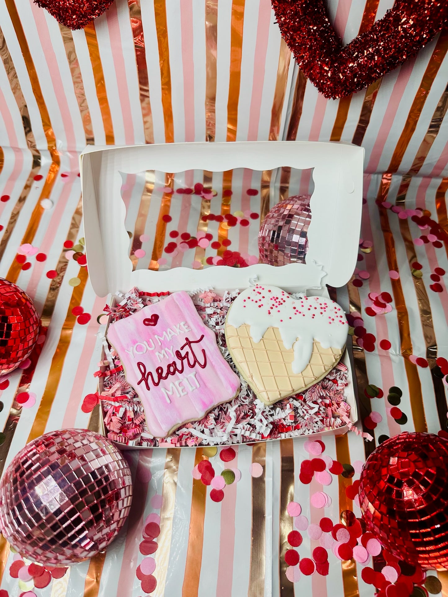 *PRE - ORDER * You Make My Heart Melt Cookie Set